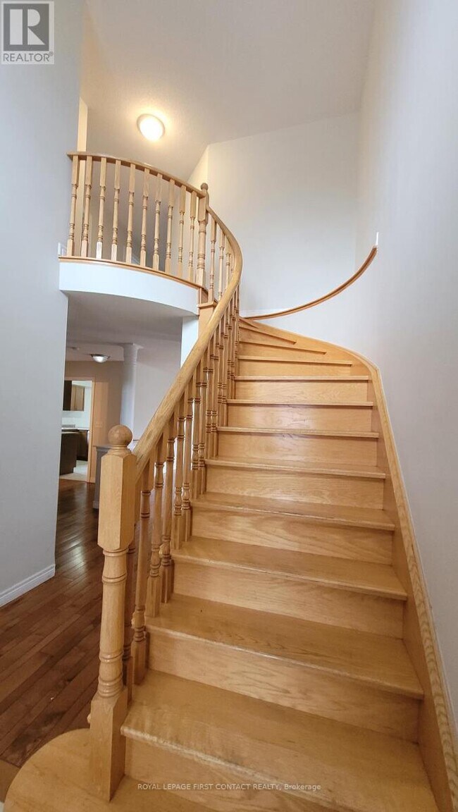 Building Photo - 58 Lake Crescent