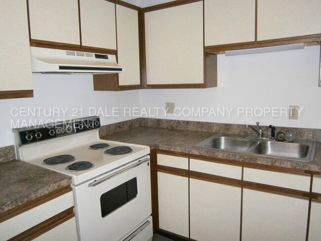 Building Photo - 2 BR, 1 Bath Apartment in West York