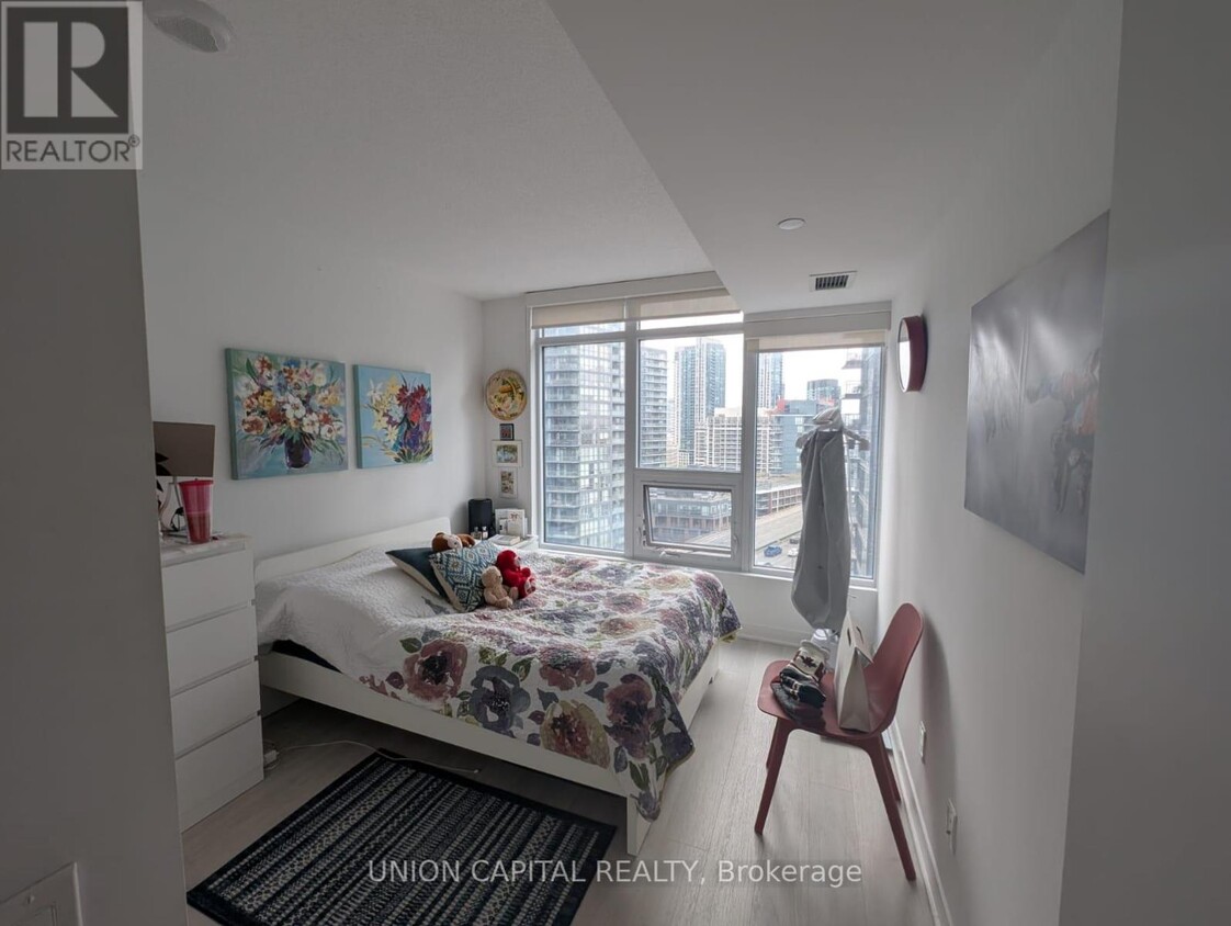 Building Photo - 70-1770 Queens Wharf Rd