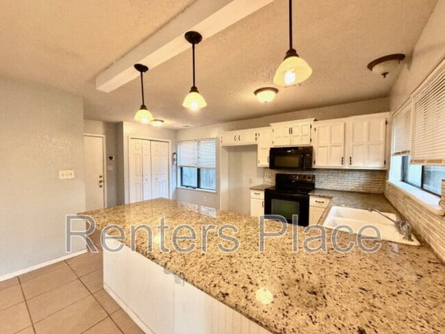 Foto del edificio - 6824 E 95th St