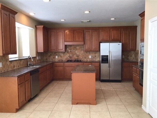 Foto del edificio - 22507 Two Lakes Dr