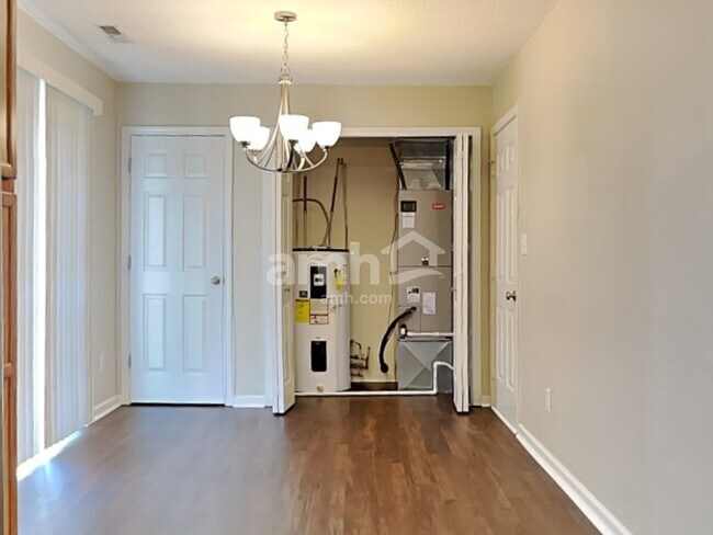 Building Photo - 656 Rocky Meadow Drive