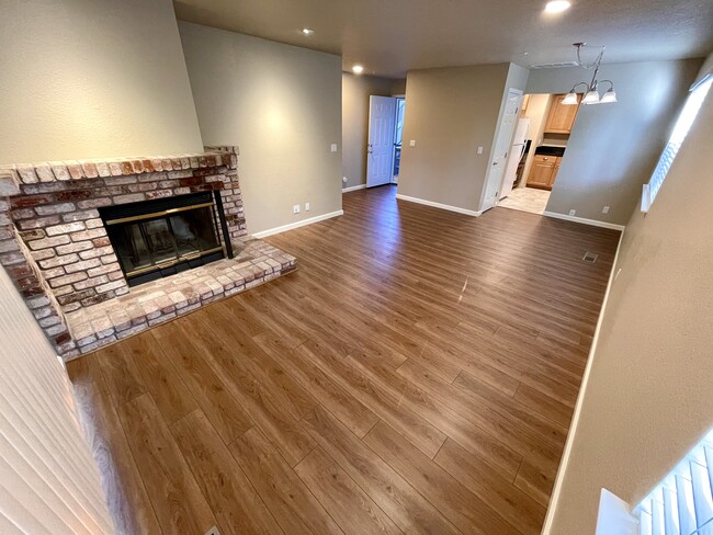 Building Photo - 310 Blanchard Ln