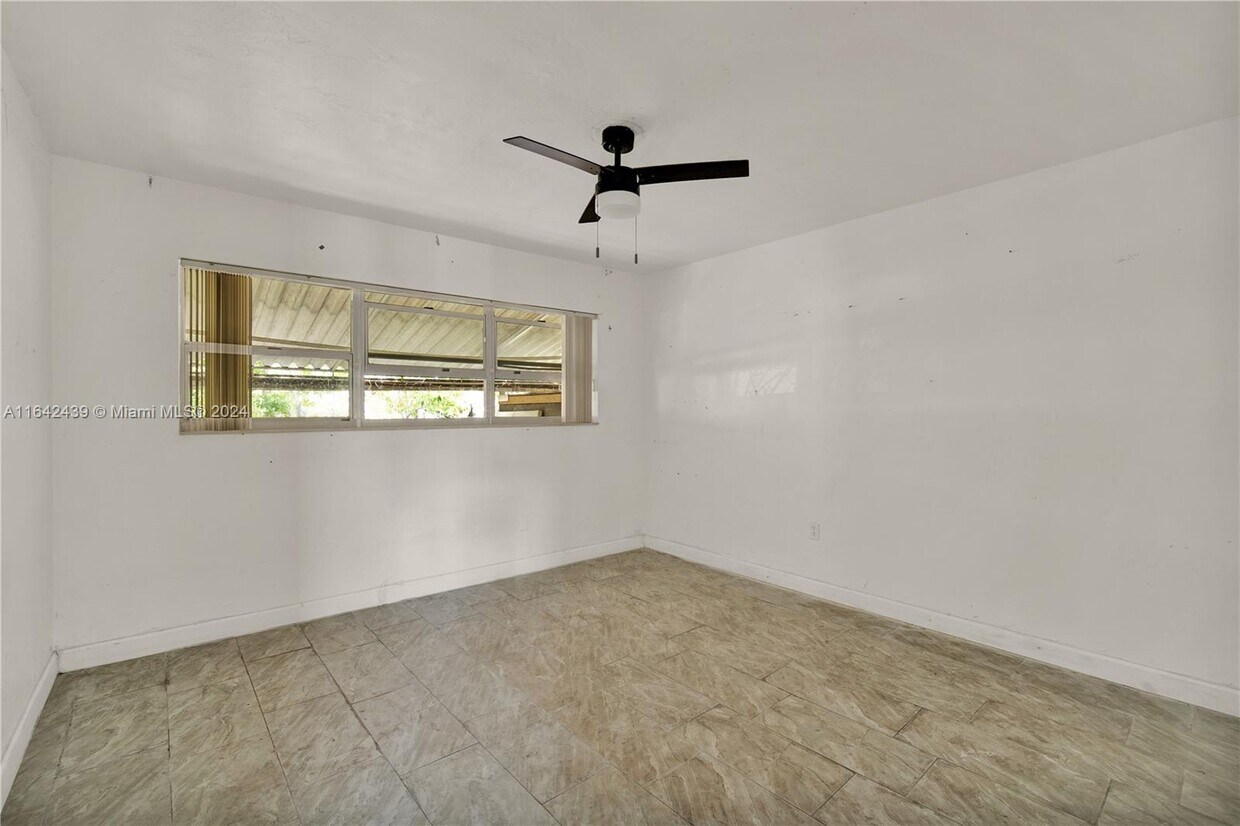 Foto del edificio - 704 84th St