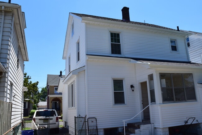 Building Photo - 89 Lowell St