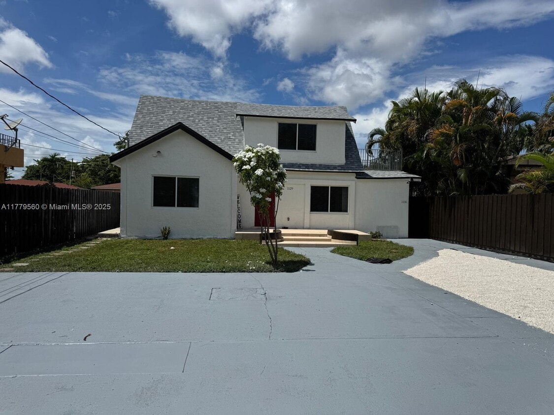 Foto principal - 1129 SW 10th St