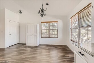 Building Photo - 520 Arrowhead Trail