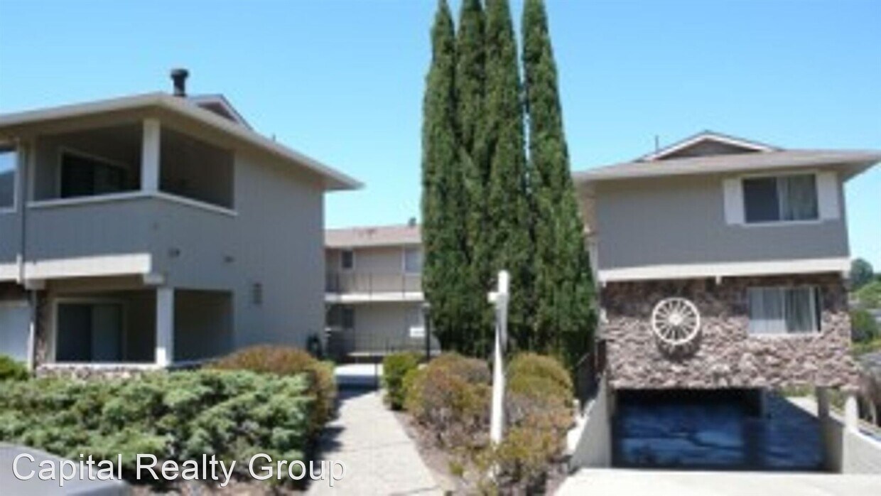 Primary Photo - 1205 Geraldine Way