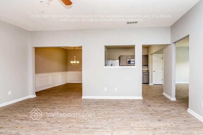 Building Photo - 170 Stillwood Dr