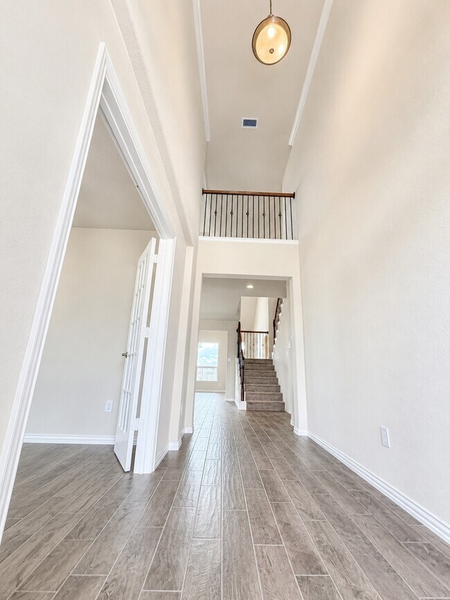 Building Photo - 9734 Willowmoor Lane