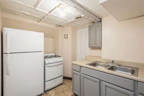 Kitchen - 3008 West St