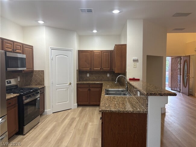 Foto del edificio - 9368 Pineneedle Ridge St