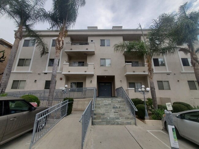 Foto del edificio - 10849 Fruitland Dr