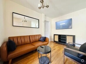 Building Photo - Furnished room/NOT APARTMENT