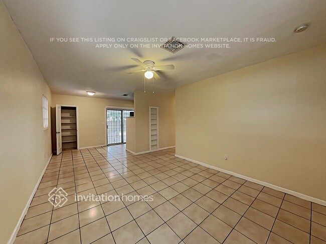 Building Photo - 231 NE 169th St