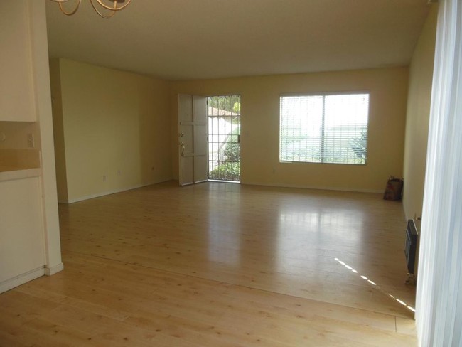 From dining room to front door - 14179 Caminito Quevedo