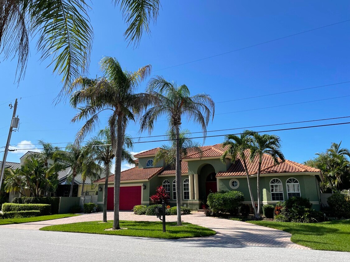 937 Iris Dr, Delray Beach, FL 33483 House for Rent in Delray Beach