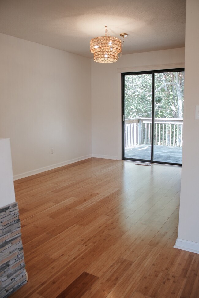 Foto del edificio - 3885 140th Ave