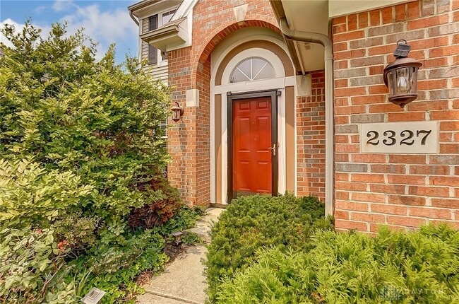 Building Photo - 2327 Polo Park Dr