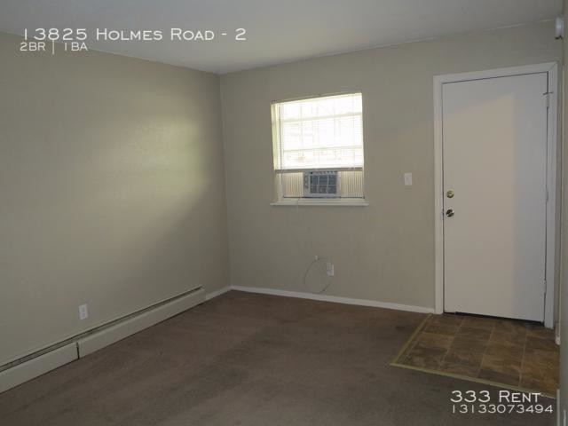 Foto del edificio - 13825 Holmes Rd