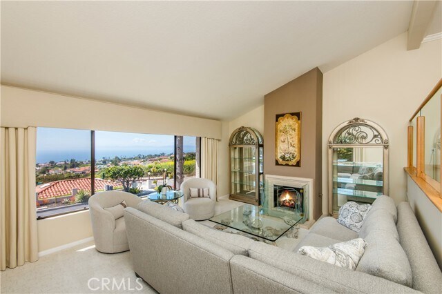 Building Photo - 6624 Ocean Crest Dr