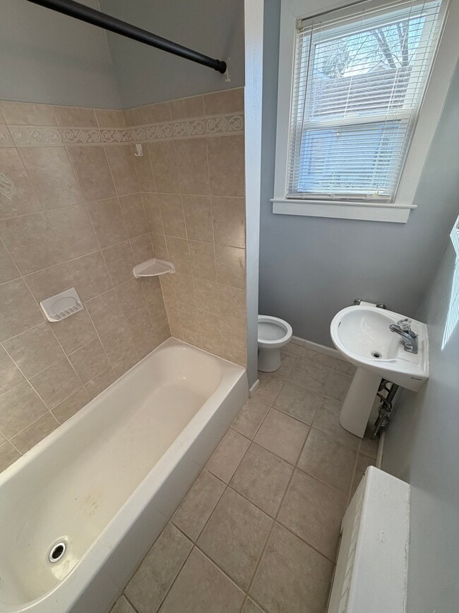 Photo - 38 Marple Ave Apartment