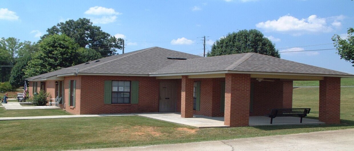 Dekalb Villa Apartments in Fort Payne, AL