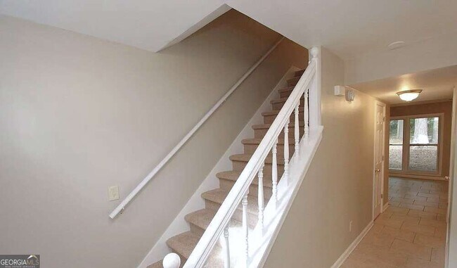 Building Photo - 1117 Booth Ct SW