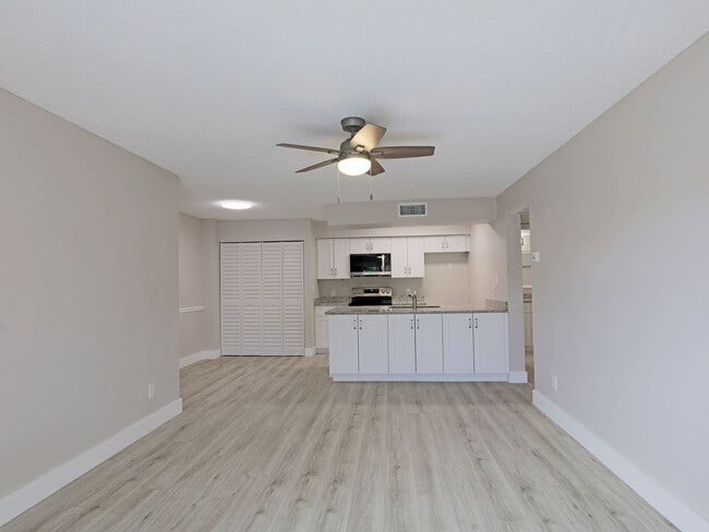 Building Photo - Mystic Gardens 5311-1113