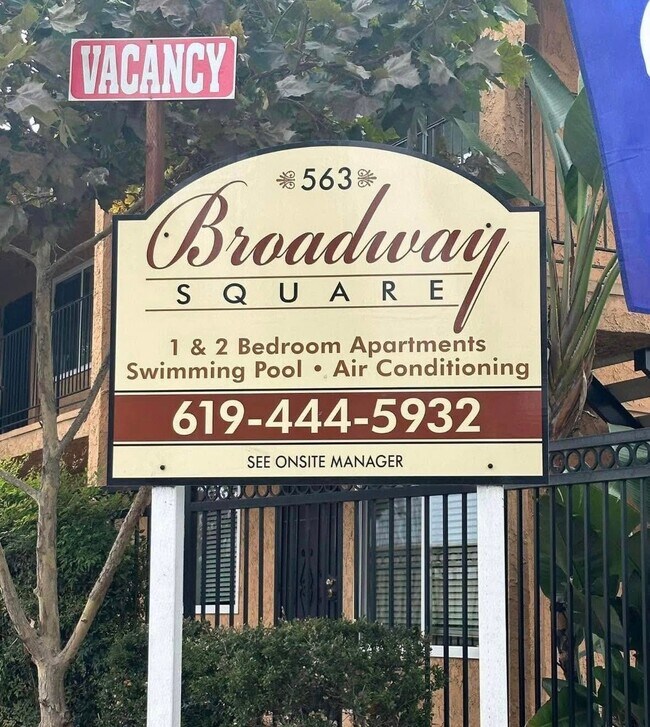 Foto del edificio - 563 Broadway
