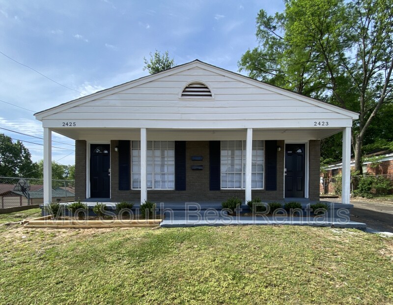 Primary Photo - 2423 Dwight Rd