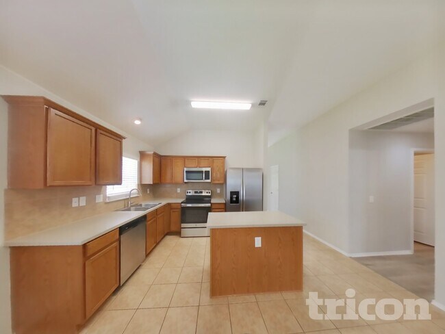 Foto del edificio - 120 Bison Meadow Dr