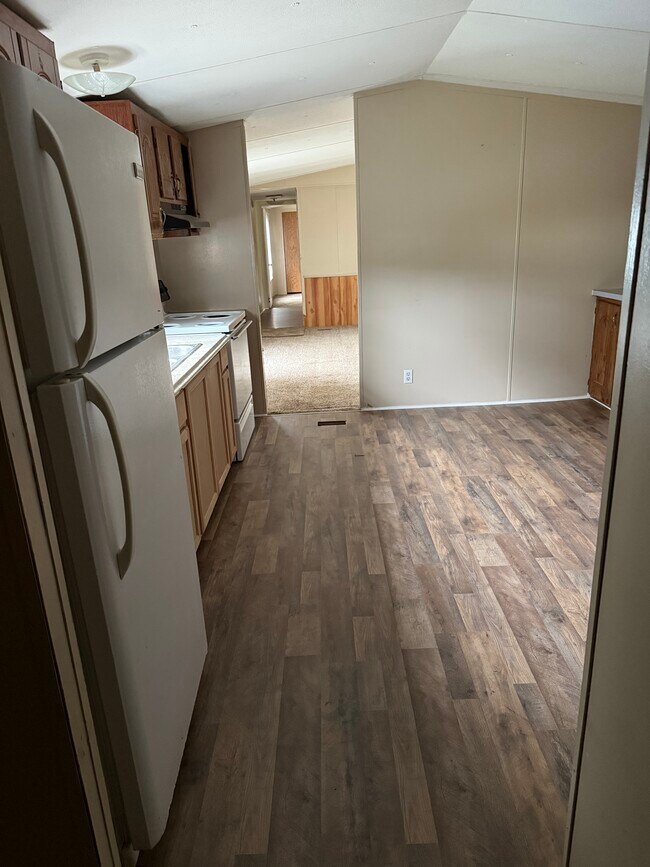 Foto del edificio - 1204 Sleepy Hollow Dr