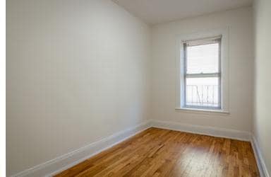 Building Photo - 301 E 53rd St