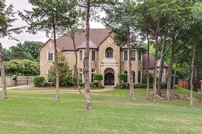 Building Photo - 4560 Stonewood Cir