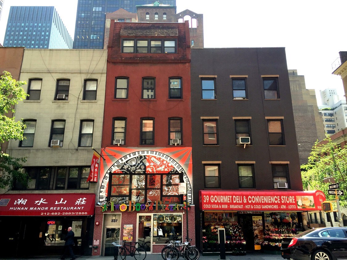 Primary Photo - 337 Lexington Ave