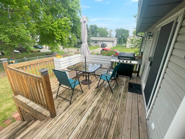 Foto del edificio - 2923 Heatherwood Cir S
