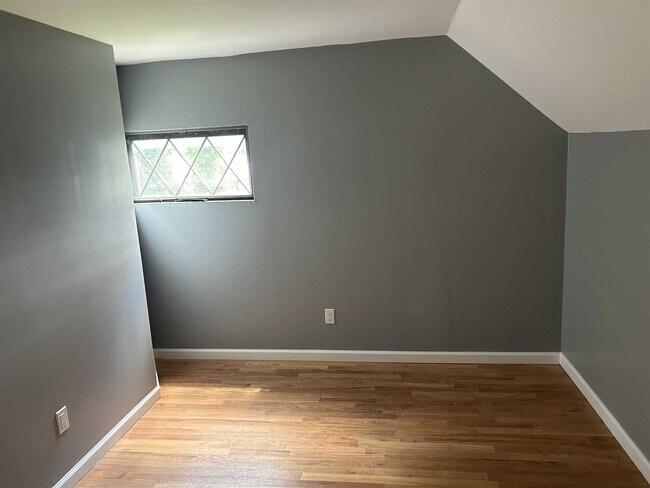 Building Photo - 1 Lockhart Ln