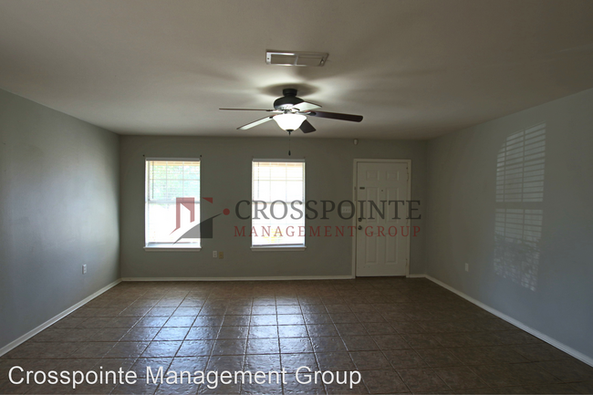 Building Photo - 3 br, 2 bath House - 227 Willowbrook
