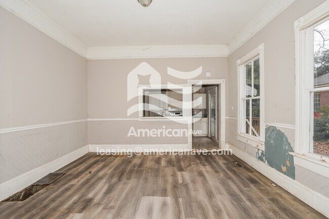 Foto del edificio - 2566 English Ave