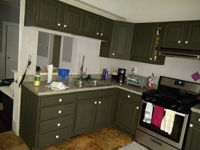 Kitchen - 1179 North Highland Avenue Northeast