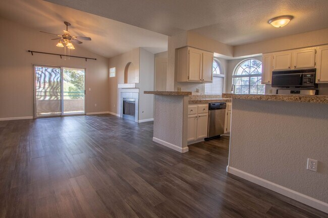Foto del edificio - SPECTACULAR 2BED/2BATH CONDO IN HENDERSON!