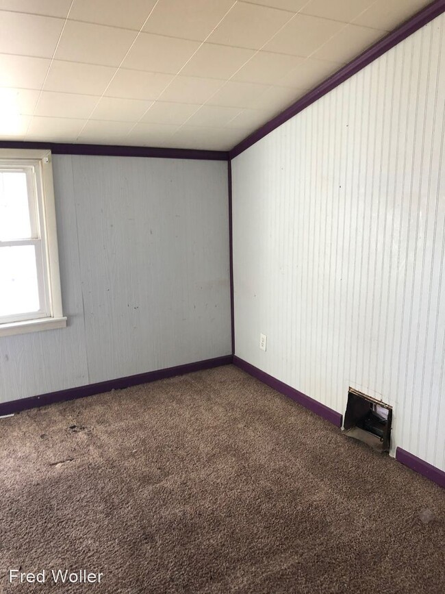 Building Photo - 3 br, 1 bath House - 1910 - 31st St. A