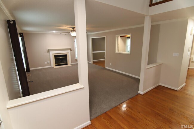 Building Photo - 100 Rushingwater Dr