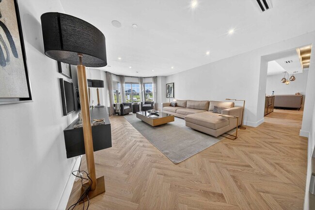 Foto del edificio - 4312 NE 22nd Ave