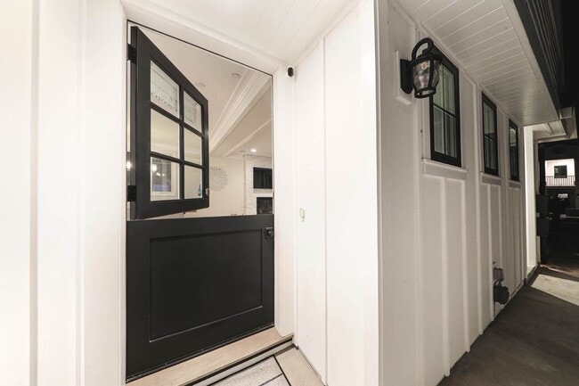 Foto del edificio - 512 Jasmine Ave