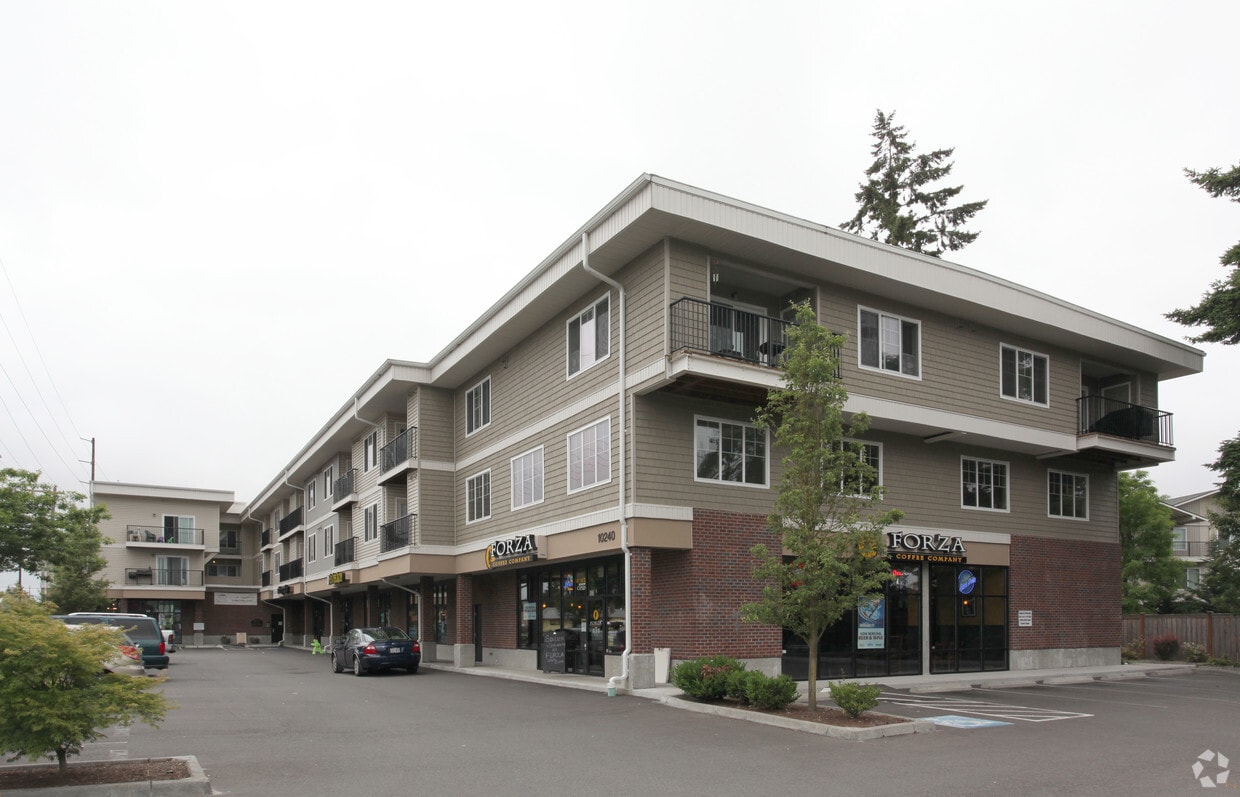 Primary Photo - Town Centre Village