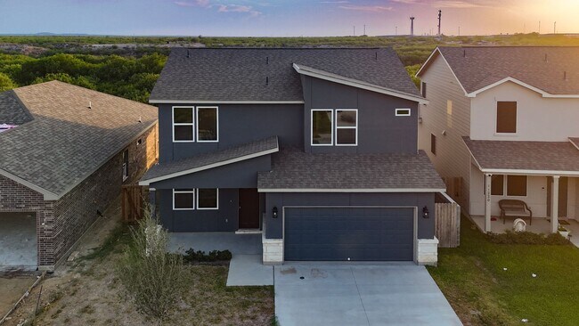Foto del edificio - Newly constructed 4bd Home in Villas San A...