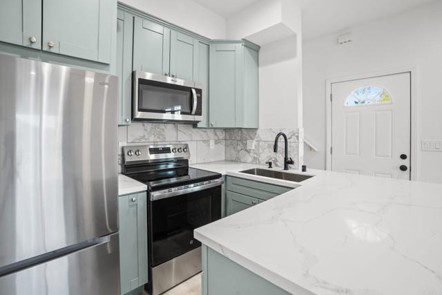 Foto del edificio - 2918 Anaheim St