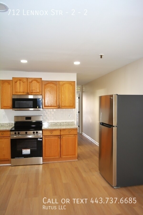 Foto del edificio - 712 Lennox St